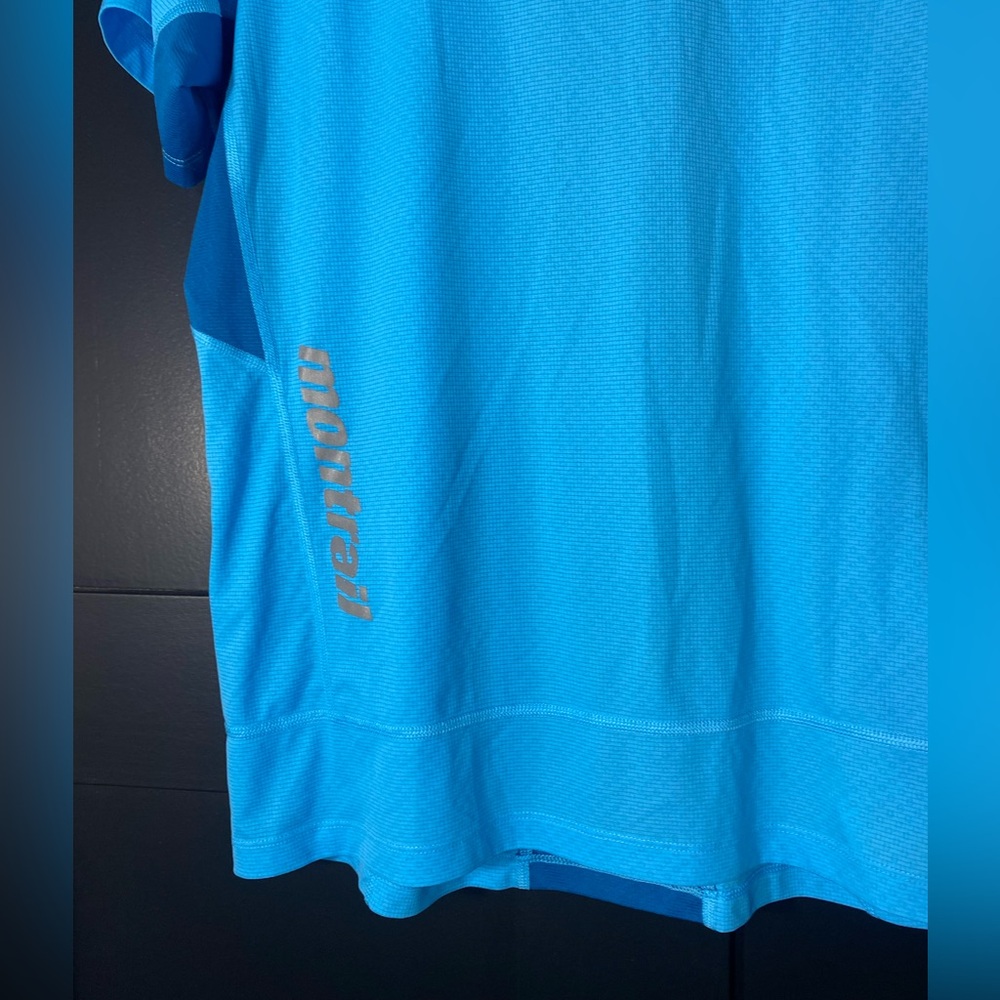 4/$16 Columbia Tee - Picture 3 of 5